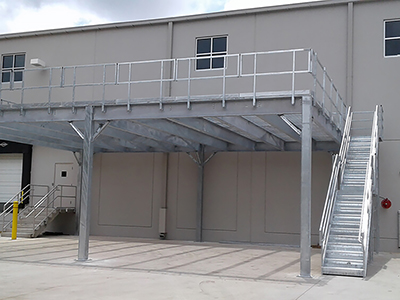 custom-outdoor-platform