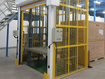 cargo lift