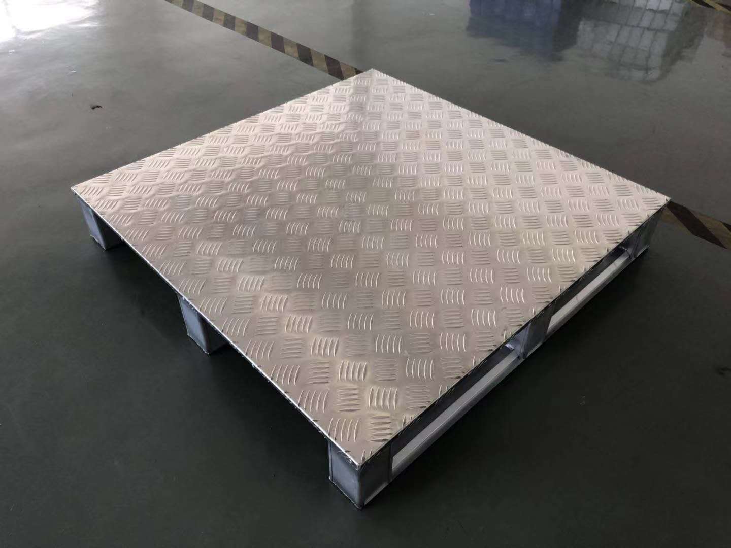 Aluminum Pallet